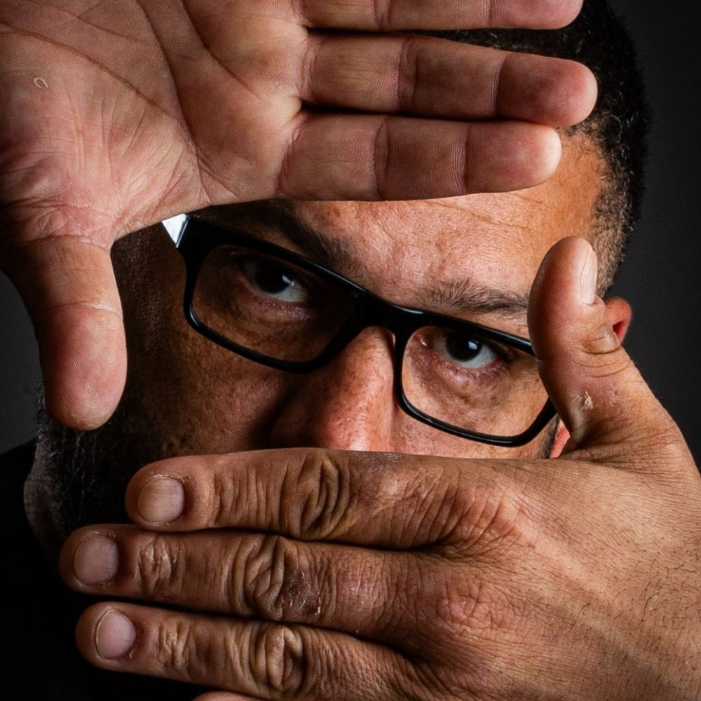 Sean Fields, Winnipeg magician available for bookings